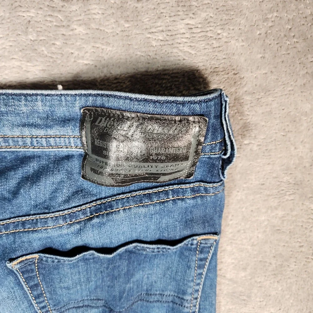 Diesel Buster 084GR Stretch Regular‎ Slim Tapered Blue Wash Denim Jeans